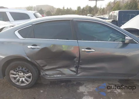 2015 Nissan Altima 2.5 S из США, поврежденный, VIN 1N4AL3AP0FN355986